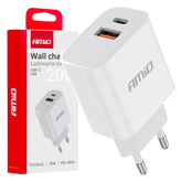 Valkoinen USB-seinälaturi USB-C- ja USB-A-porteilla 20 W lataukseen