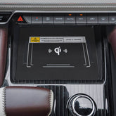 Geely Monjaro 2021-2023 langaton puhelinlaturi 15 W pikalatauksella