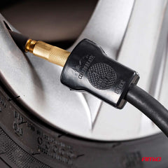 12 V autokompressori sivulta kuvattuna