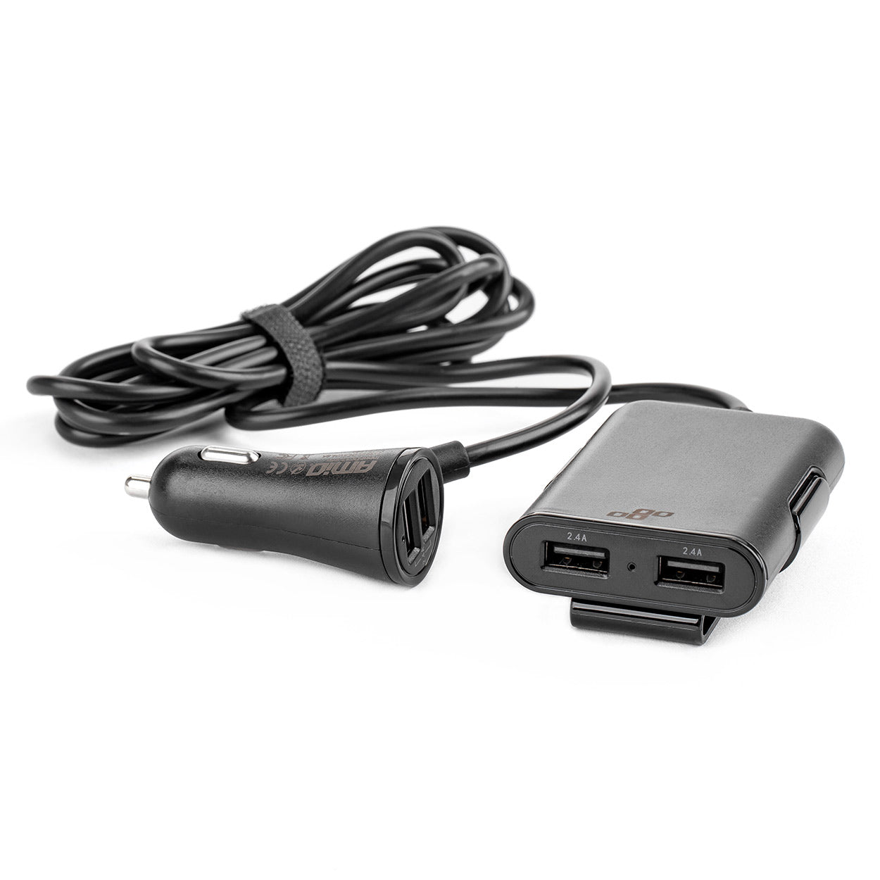 USB-autolaturi etu- ja takaliitännällä sekä neljällä USB-ulostulolla