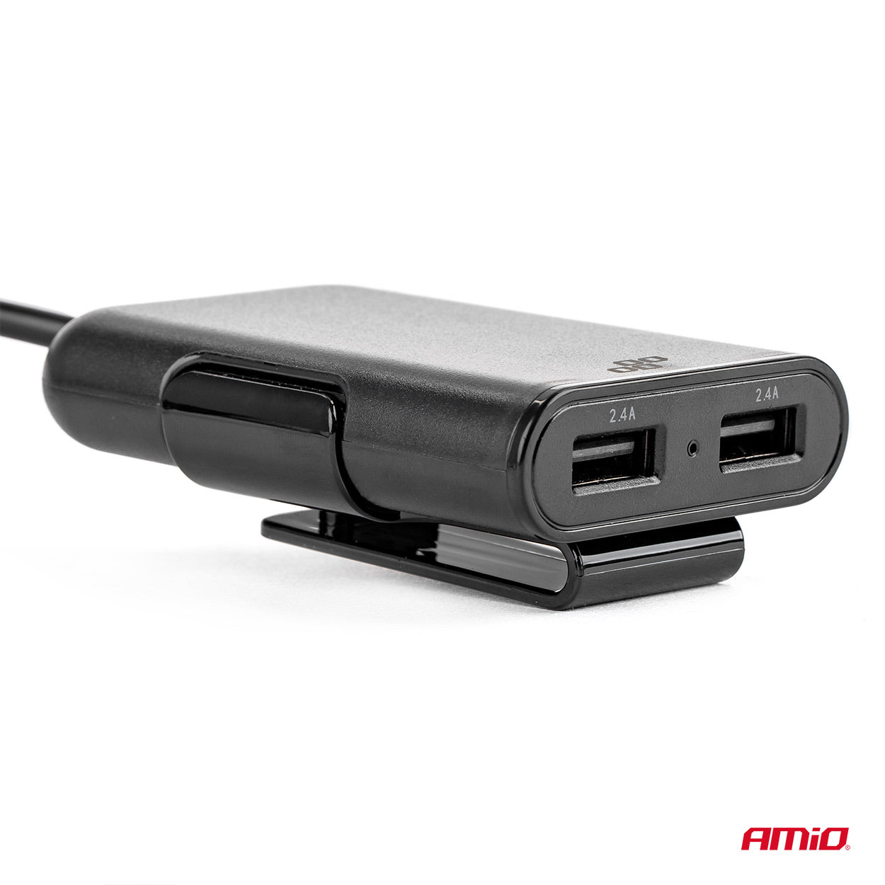 USB-autolaturi etu- ja takapuolen USB-ulostuloilla