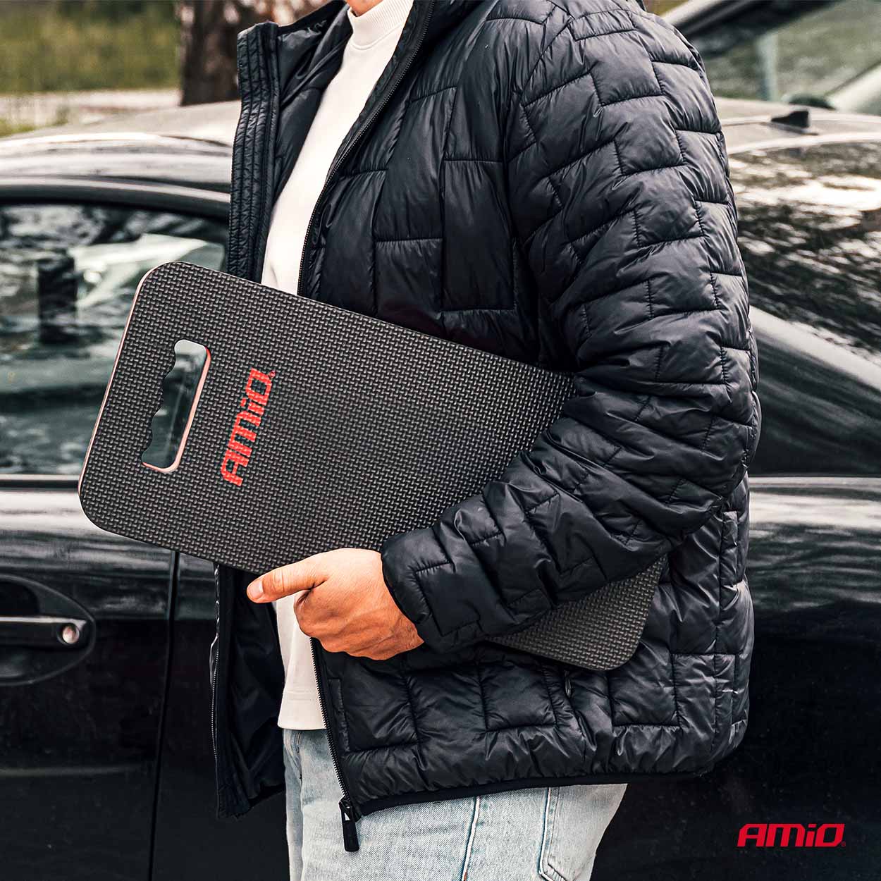 Polvialusta korjaamoon ja autotalliin