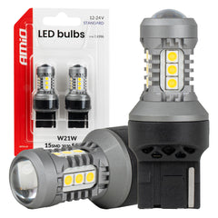 LED-polttimo 7440 W21W, jossa on 15 kpl SMD 3030 LEDiä ja valkoinen valo