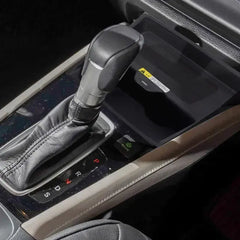 Honda City 2021-2023 langaton puhelinlaturi 15 W pikalatauksella 