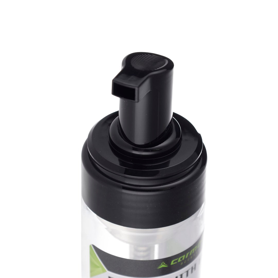 Läpinäkyvä 150 ml vaahtopullo mustalla pumpulla ja korkilla