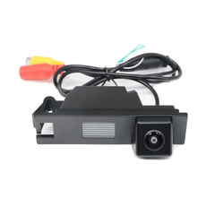 1080P peruutuskamera Mitsubishi Lancer (2008–2015) – integroitu rekisterikilven valokamera (80 × 35 mm) 