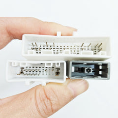 Radiokaapeli CANBUS-boksilla Nissanille – 20-pin, mukana USB-, FM- ja RCA-sovitin 