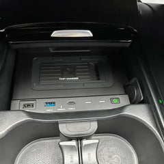 Mercedes-Benz CLA / GLA 2019-2023 Trådløs Mobiloplader med hurtigopladning