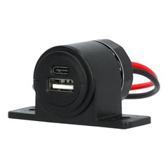 Carpoint asennuspistorasia USB-A + USB-C 12/24V 