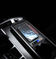 Mercedes-Benz 2019-2025 langaton puhelinlaturi 15 W pikalatauksella 