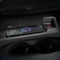 Audi A3 2014-2021 langaton puhelimen laturi 15 W pikalatauksella 